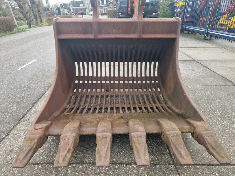 Boforce hardox puinbak CW55 smal in topconditie! - Bak voor Bouwmachine: afbeelding 1 Boforce hardox puinbak CW55 smal in topconditie! - Bak voor Bouwmachine: afbeelding 1