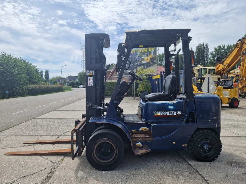 Caterpillar DP25K - Diesel heftruck: afbeelding 1 Caterpillar DP25K - Diesel heftruck: afbeelding 1
