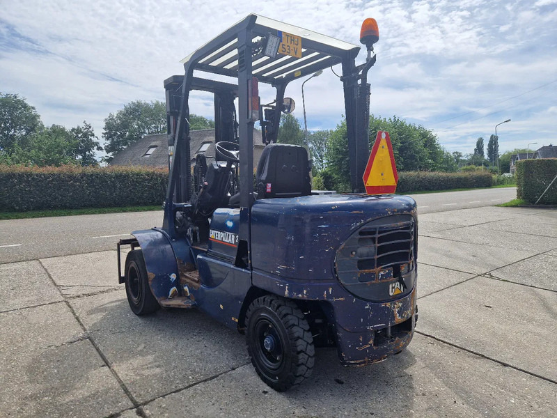Caterpillar DP25K met breed vorkenbord - Diesel heftruck: afbeelding 3 Caterpillar DP25K met breed vorkenbord - Diesel heftruck: afbeelding 3