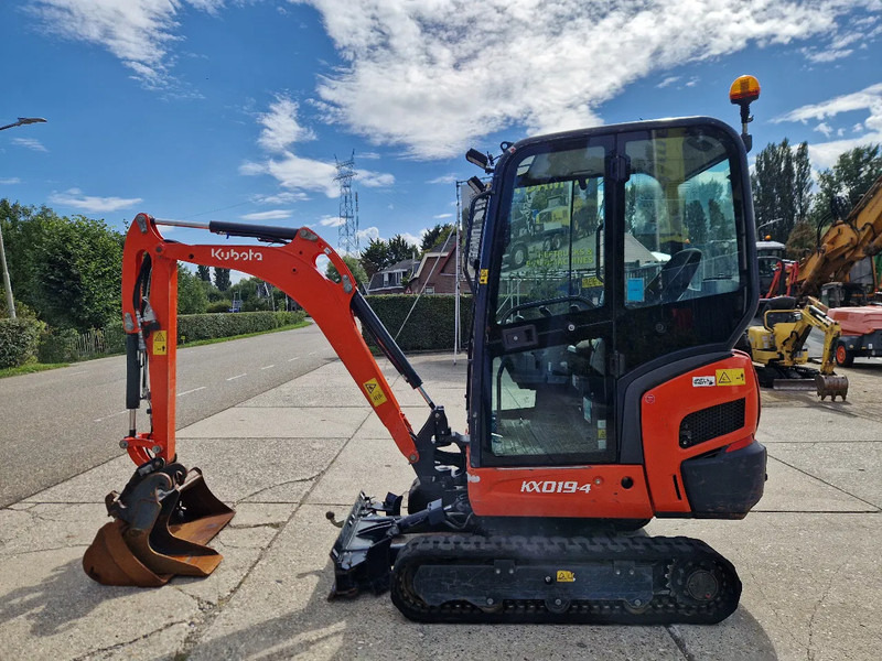 Kubota KX019-4 met 1990 uur - Minigraafmachine: afbeelding 1 Kubota KX019-4 met 1990 uur - Minigraafmachine: afbeelding 1