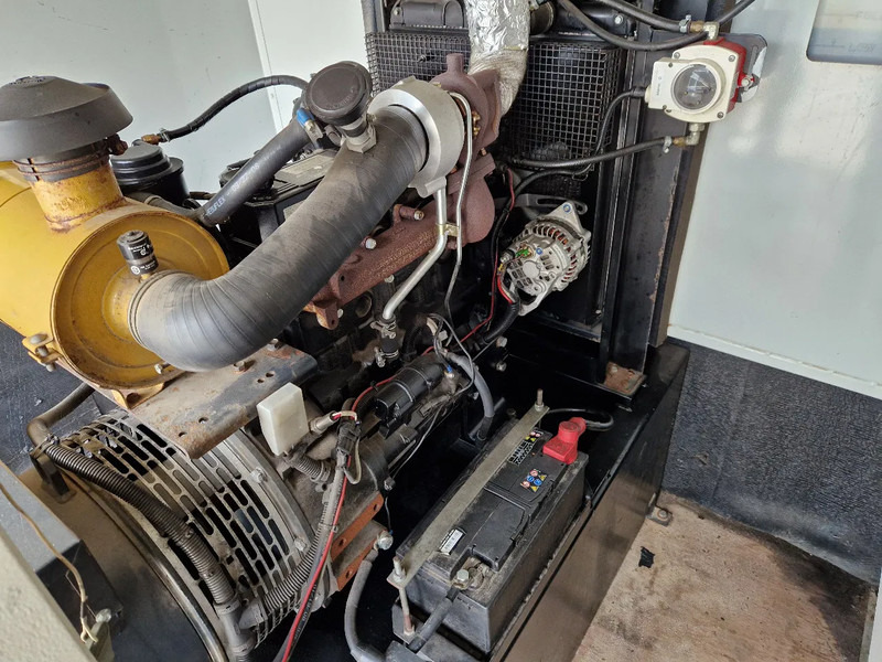 Mecc Alte stroomgenerator in 8Ft container - Industrie generator: afbeelding 5 Mecc Alte stroomgenerator in 8Ft container - Industrie generator: afbeelding 5