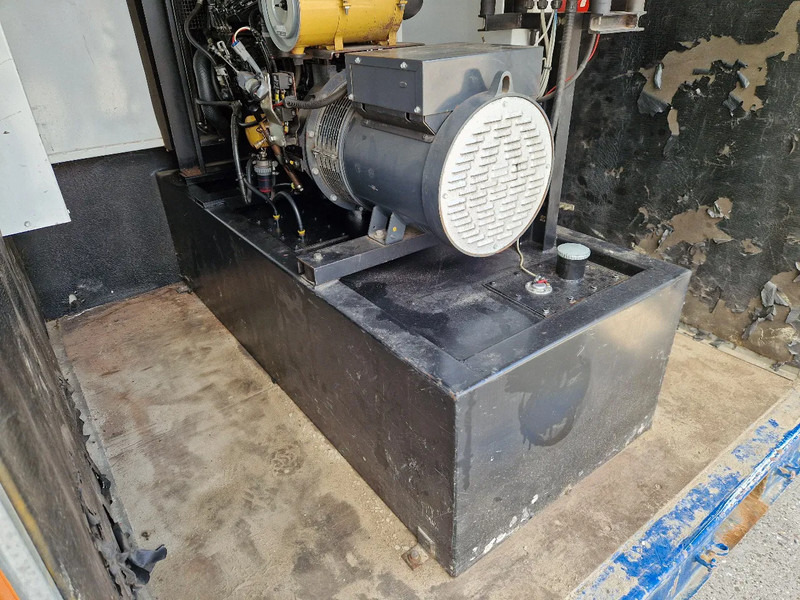 Mecc Alte stroomgenerator in 8Ft container - Industrie generator: afbeelding 3 Mecc Alte stroomgenerator in 8Ft container - Industrie generator: afbeelding 3