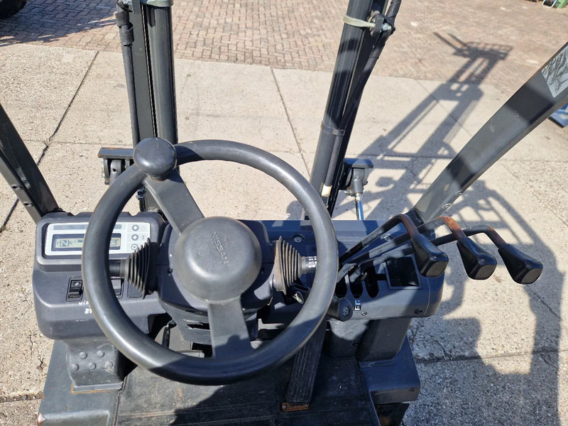 LPG heftruck Nissan 1800 kg. LPG met keuring: afbeelding 10