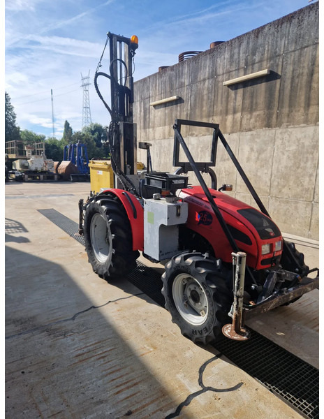 Onbekend Valpadana 1550 4x4 drilling tractor - Boormachine: afbeelding 3 Onbekend Valpadana 1550 4x4 drilling tractor - Boormachine: afbeelding 3