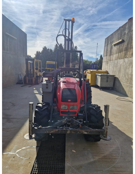Onbekend Valpadana 1550 4x4 drilling tractor - Boormachine: afbeelding 4 Onbekend Valpadana 1550 4x4 drilling tractor - Boormachine: afbeelding 4