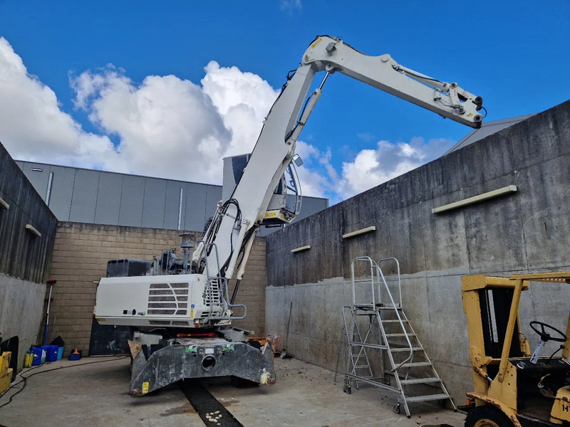 Sennebogen 821 overslagkraan - Overslagkraan: afbeelding 2 Sennebogen 821 overslagkraan - Overslagkraan: afbeelding 2