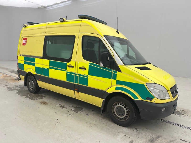 Mercedes-Benz Sprinter 319 CDI - Ambulance: afbeelding 3 Mercedes-Benz Sprinter 319 CDI - Ambulance: afbeelding 3