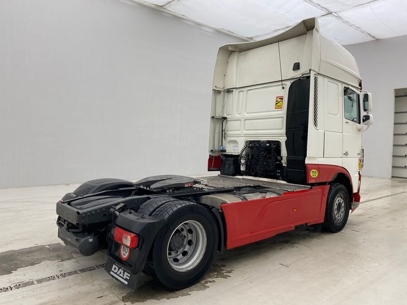 DAF XF105.530 Super Space Cab* - Trekker: afbeelding 4 DAF XF105.530 Super Space Cab* - Trekker: afbeelding 4