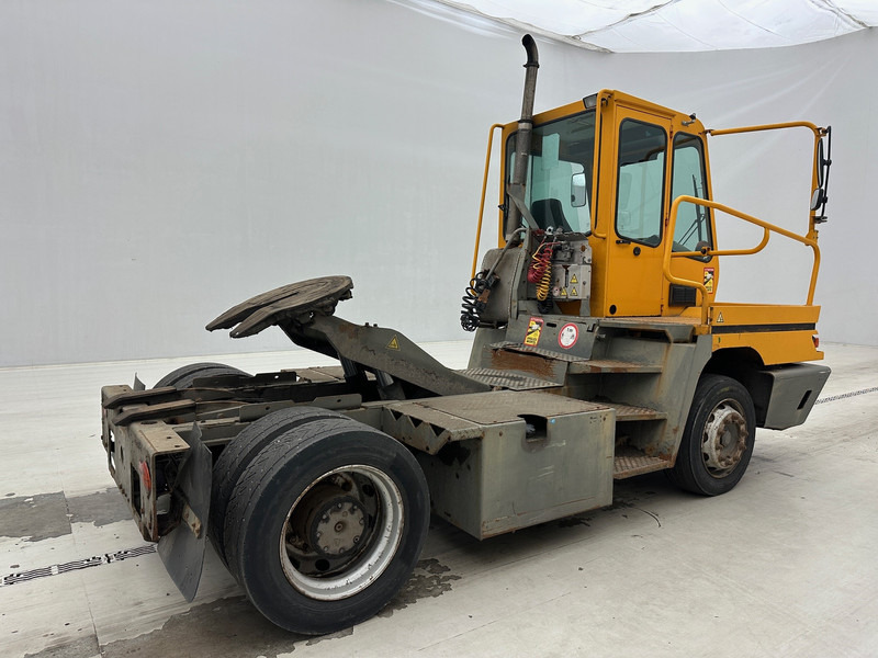 Terberg Terminal tractor - Trekker: afbeelding 4 Terberg Terminal tractor - Trekker: afbeelding 4