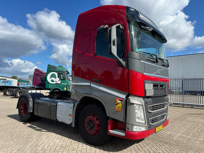 Volvo FH13.420 Globetrotter - ADR - Trekker: afbeelding 3 Volvo FH13.420 Globetrotter - ADR - Trekker: afbeelding 3