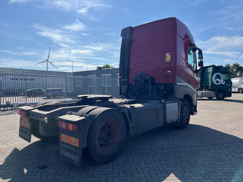 Volvo FH13.420 Globetrotter - ADR - Trekker: afbeelding 4 Volvo FH13.420 Globetrotter - ADR - Trekker: afbeelding 4