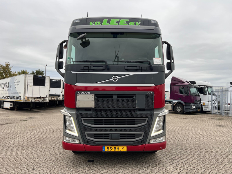 Volvo FH13.420 Globetrotter - ADR - Trekker: afbeelding 2 Volvo FH13.420 Globetrotter - ADR - Trekker: afbeelding 2