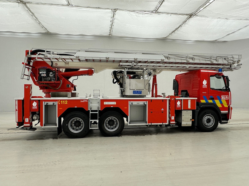 Volvo MAGIRUS ALP330 - FM 340 - 6x4 - Brandweerwagen: afbeelding 4 Volvo MAGIRUS ALP330 - FM 340 - 6x4 - Brandweerwagen: afbeelding 4