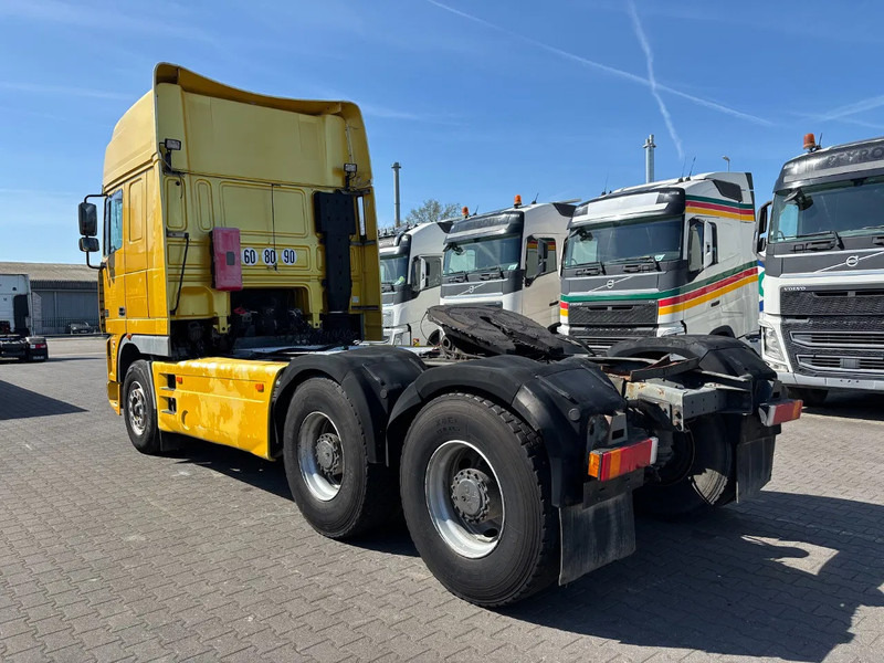 DAF XF 95.530 6X4 Super Spacecab Steelsuspension Manual geabox Euro 3 - Trekker: afbeelding 3 DAF XF 95.530 6X4 Super Spacecab Steelsuspension Manual geabox Euro 3 - Trekker: afbeelding 3