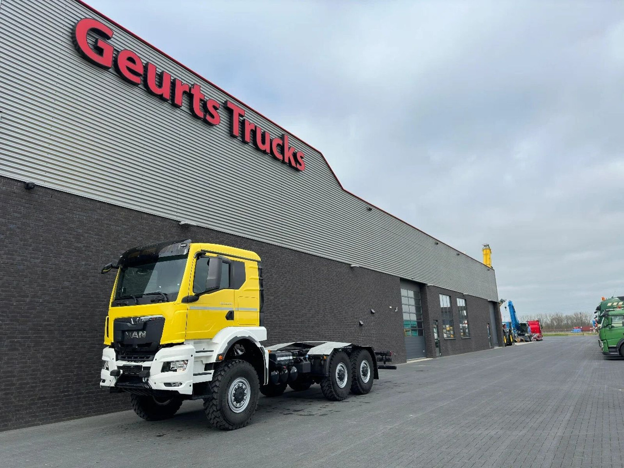 MAN TGS 33.540 6X6 BB CH HEAVY DUTY CHASSIS CABINE/N - Chassis vrachtwagen: afbeelding 2 MAN TGS 33.540 6X6 BB CH HEAVY DUTY CHASSIS CABINE/N - Chassis vrachtwagen: afbeelding 2