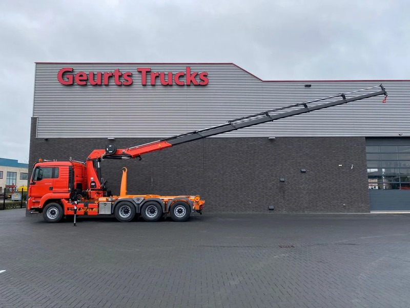 MAN TGS 35.480 8X4 TRIDEM + 20 TON HAAKARM + HMF 3220-K6 KRAAN/KRAN/CRANE/GRUA - Haakarmsysteem vrachtwagen, Kraanwagen: afbeelding 2 MAN TGS 35.480 8X4 TRIDEM + 20 TON HAAKARM + HMF 3220-K6 KRAAN/KRAN/CRANE/GRUA - Haakarmsysteem vrachtwagen, Kraanwagen: afbeelding 2