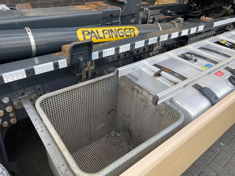 Leasing Scania R450 6X2 + PALFINGER HAAKARMSYSTEEM/ABROLLKIPPER/HOOKLIFT Scania R450 6X2 + PALFINGER HAAKARMSYSTEEM/ABROLLKIPPER/HOOKLIFT: afbeelding 16 Leasing Scania R450 6X2 + PALFINGER HAAKARMSYSTEEM/ABROLLKIPPER/HOOKLIFT Scania R450 6X2 + PALFINGER HAAKARMSYSTEEM/ABROLLKIPPER/HOOKLIFT: afbeelding 16