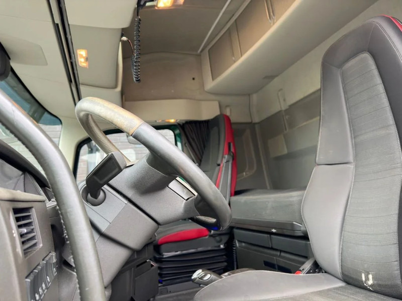 Trekker Volvo FH 500 6X4 TREKKER/TRACTOR/SZM EURO 6 HYDRAULIC: afbeelding 14 Trekker Volvo FH 500 6X4 TREKKER/TRACTOR/SZM EURO 6 HYDRAULIC: afbeelding 14