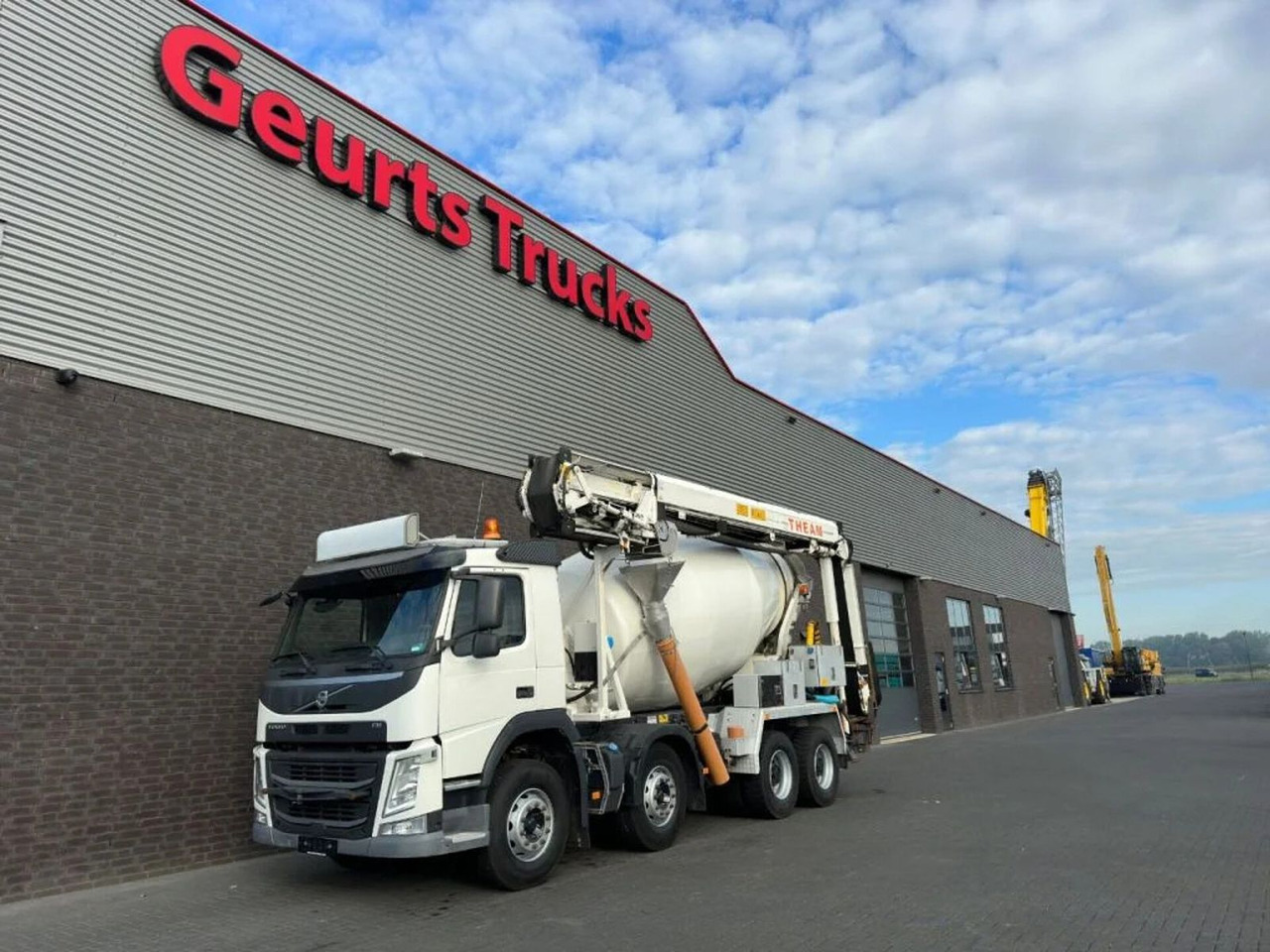 Volvo FM 410 8X4 + STETTER 9 M3 MIXER/MISCHER + THEAM - Betonmixer: afbeelding 2 Volvo FM 410 8X4 + STETTER 9 M3 MIXER/MISCHER + THEAM - Betonmixer: afbeelding 2
