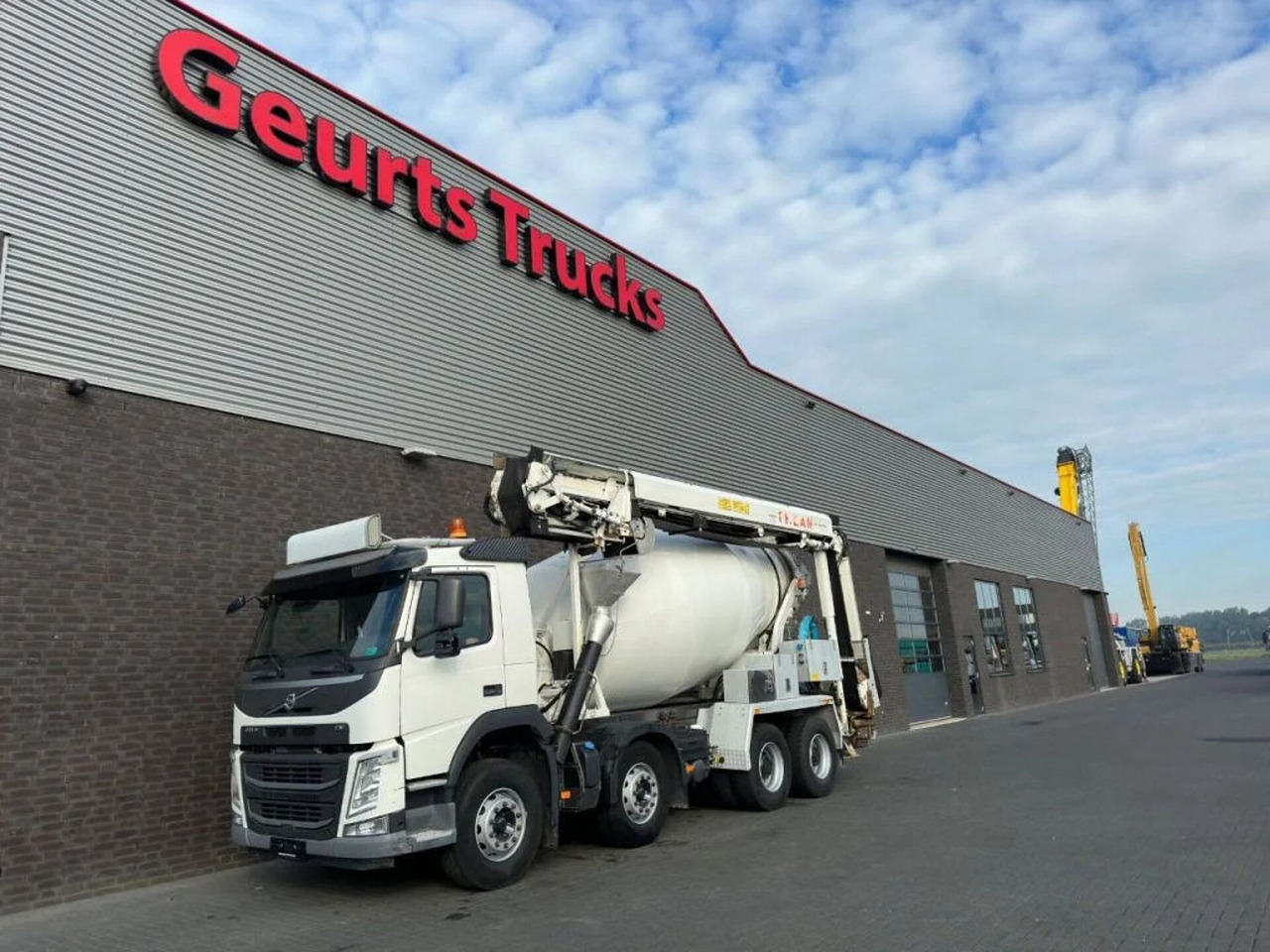 Volvo FM 410 8X4 + STETTER 9 M3 MIXER/MISCHER + THEAM - Betonmixer: afbeelding 2 Volvo FM 410 8X4 + STETTER 9 M3 MIXER/MISCHER + THEAM - Betonmixer: afbeelding 2
