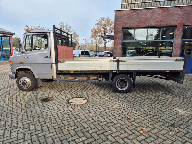 Mercedes-Benz 811. steel suspension - Vrachtwagen met open laadbak: afbeelding 4 Mercedes-Benz 811. steel suspension - Vrachtwagen met open laadbak: afbeelding 4