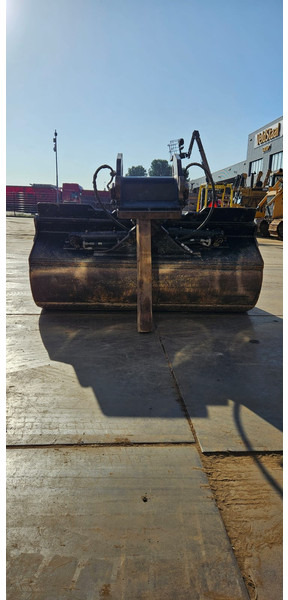 Caterpillar CAT DCT Bucket CW40S Kantelbak - Voorladerbak: afbeelding 4 Caterpillar CAT DCT Bucket CW40S Kantelbak - Voorladerbak: afbeelding 4