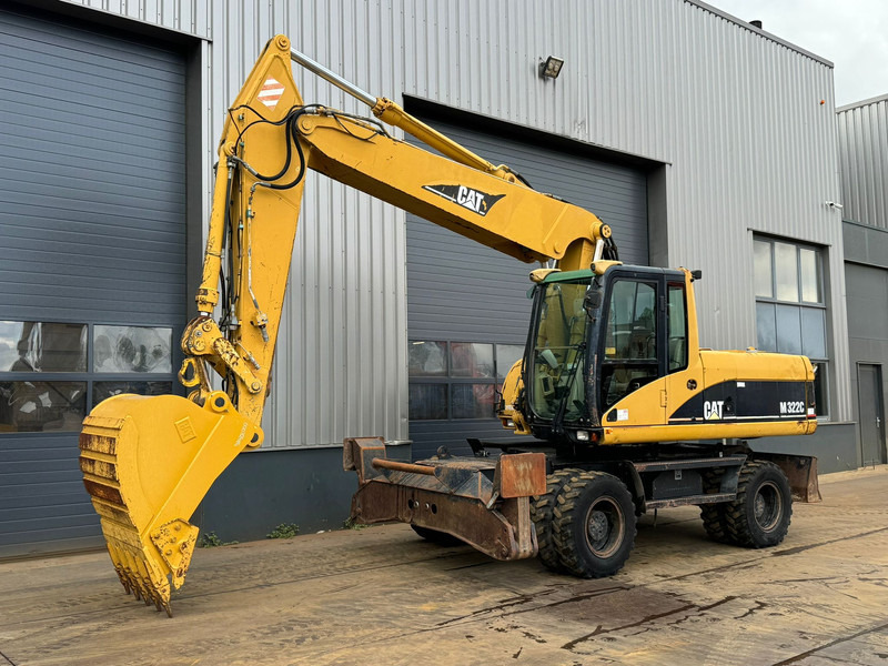 Caterpillar M322C - Hydraulic stabilizers / VA Triple boom / CE-certified, - Mobiele graafmachine: afbeelding 4 Caterpillar M322C - Hydraulic stabilizers / VA Triple boom / CE-certified, - Mobiele graafmachine: afbeelding 4