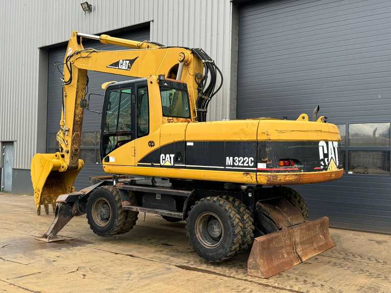 Caterpillar M322C - Hydraulic stabilizers / VA Triple boom / CE-certified, - Mobiele graafmachine: afbeelding 3 Caterpillar M322C - Hydraulic stabilizers / VA Triple boom / CE-certified, - Mobiele graafmachine: afbeelding 3