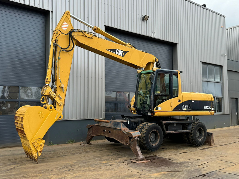 Caterpillar M322C - Hydraulic stabilizers / VA Triple boom / CE-certified, - Mobiele graafmachine: afbeelding 2 Caterpillar M322C - Hydraulic stabilizers / VA Triple boom / CE-certified, - Mobiele graafmachine: afbeelding 2