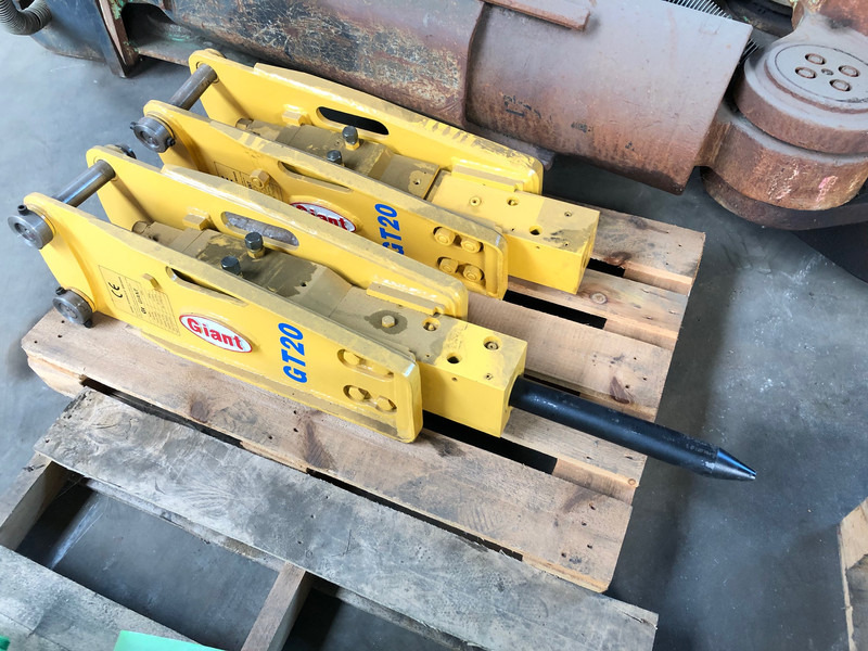 Diversen Giant GT20 190 kg breaker - Hydraulische hamer: afbeelding 2 Diversen Giant GT20 190 kg breaker - Hydraulische hamer: afbeelding 2
