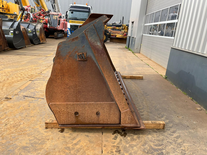 Doosan Bucket DL450 4600 l - Bak: afbeelding 5 Doosan Bucket DL450 4600 l - Bak: afbeelding 5