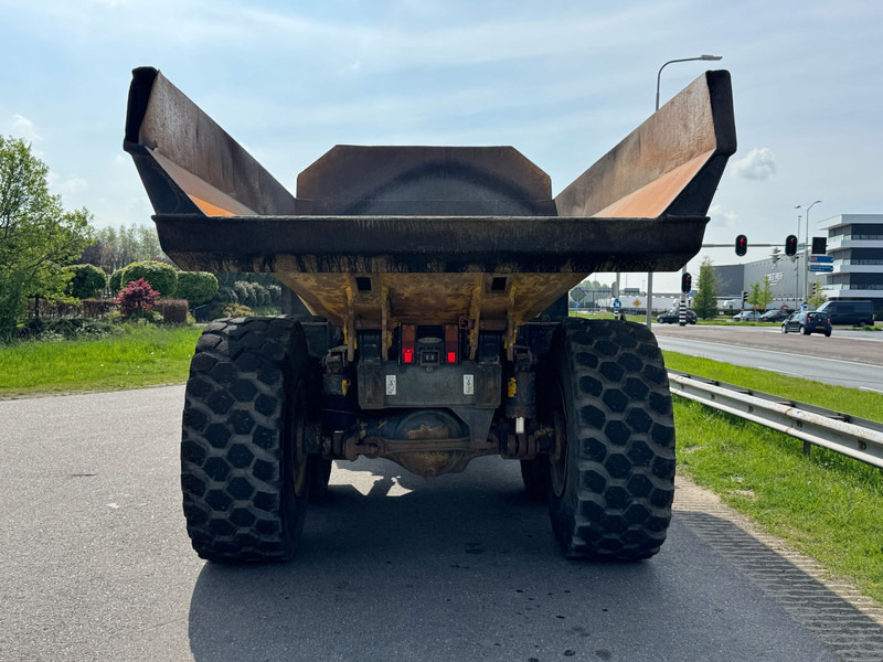Komatsu HM300-2 - Kiepwagen met knikbesturing: afbeelding 4 Komatsu HM300-2 - Kiepwagen met knikbesturing: afbeelding 4