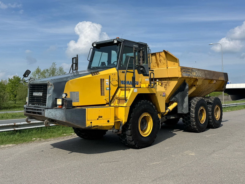 Komatsu HM300-2 - Kiepwagen met knikbesturing: afbeelding 2 Komatsu HM300-2 - Kiepwagen met knikbesturing: afbeelding 2