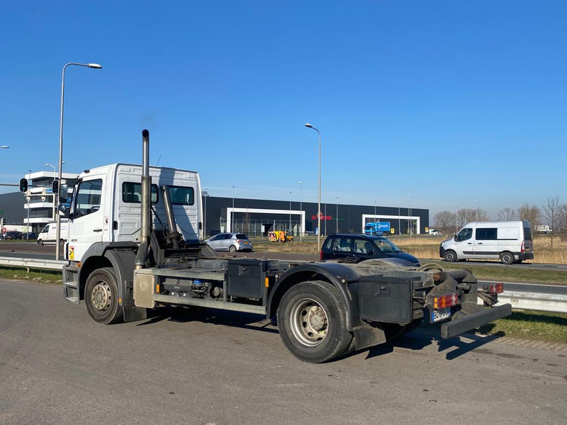 MERCEDESBENZ AXOR 1829 4x2 chassis cab - Chassis vrachtwagen: afbeelding 4 MERCEDESBENZ AXOR 1829 4x2 chassis cab - Chassis vrachtwagen: afbeelding 4