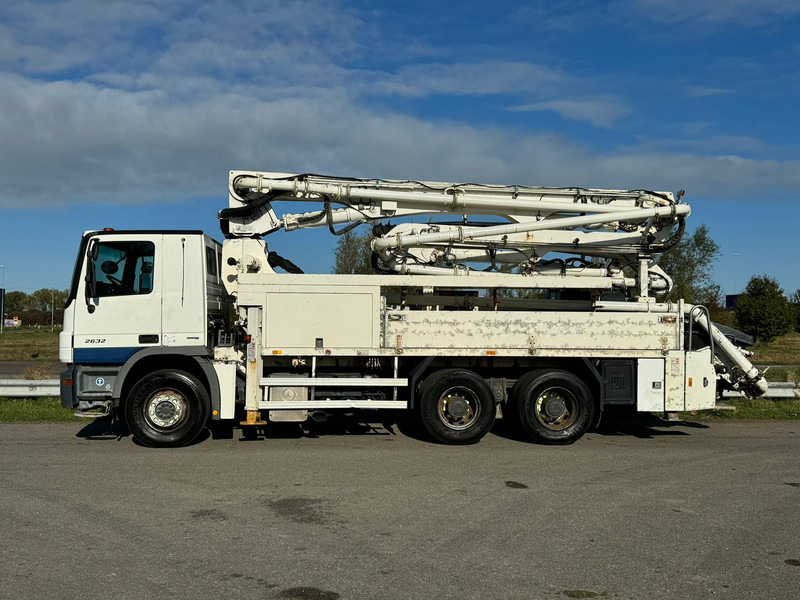 MERCEDESBENZ Actros 2632 6x4 with Putzmeister BSF 24-4 11 24m concrete pump - Betonpomp: afbeelding 2 MERCEDESBENZ Actros 2632 6x4 with Putzmeister BSF 24-4 11 24m concrete pump - Betonpomp: afbeelding 2