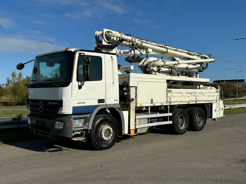 MERCEDESBENZ Actros 2632 6x4 with Putzmeister BSF 24-4 11 24m concrete pump - Betonpomp: afbeelding 1 MERCEDESBENZ Actros 2632 6x4 with Putzmeister BSF 24-4 11 24m concrete pump - Betonpomp: afbeelding 1