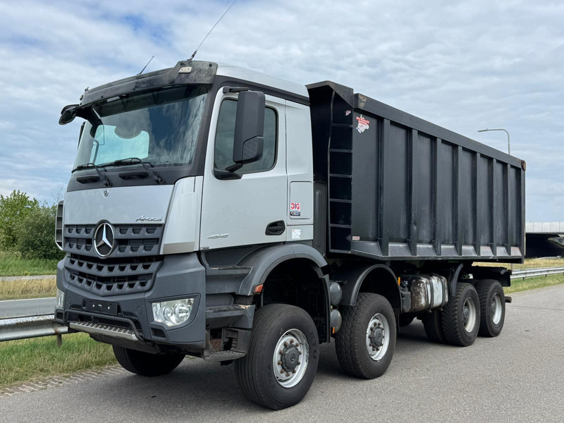 MERCEDESBENZ Arocs 4848 8x8 tipper - Kipper vrachtwagen: afbeelding 1 MERCEDESBENZ Arocs 4848 8x8 tipper - Kipper vrachtwagen: afbeelding 1