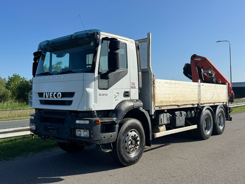 Iveco 330 6x4 with Palfinger PK 18500 crane - Vrachtwagen, Kraanwagen: afbeelding 1 Iveco 330 6x4 with Palfinger PK 18500 crane - Vrachtwagen, Kraanwagen: afbeelding 1
