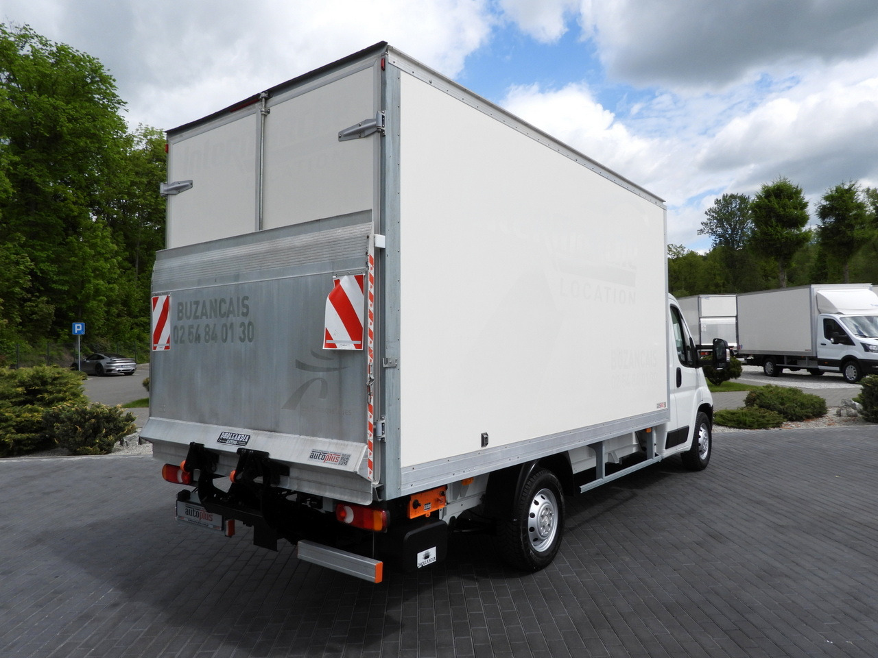 CITROEN JUMPER BOX LIFT 8 PALLETS CRUISE CONTROL NAVIGATION AIR CONDITIONING 165HP - Koelwagen: afbeelding 3 CITROEN JUMPER BOX LIFT 8 PALLETS CRUISE CONTROL NAVIGATION AIR CONDITIONING 165HP - Koelwagen: afbeelding 3