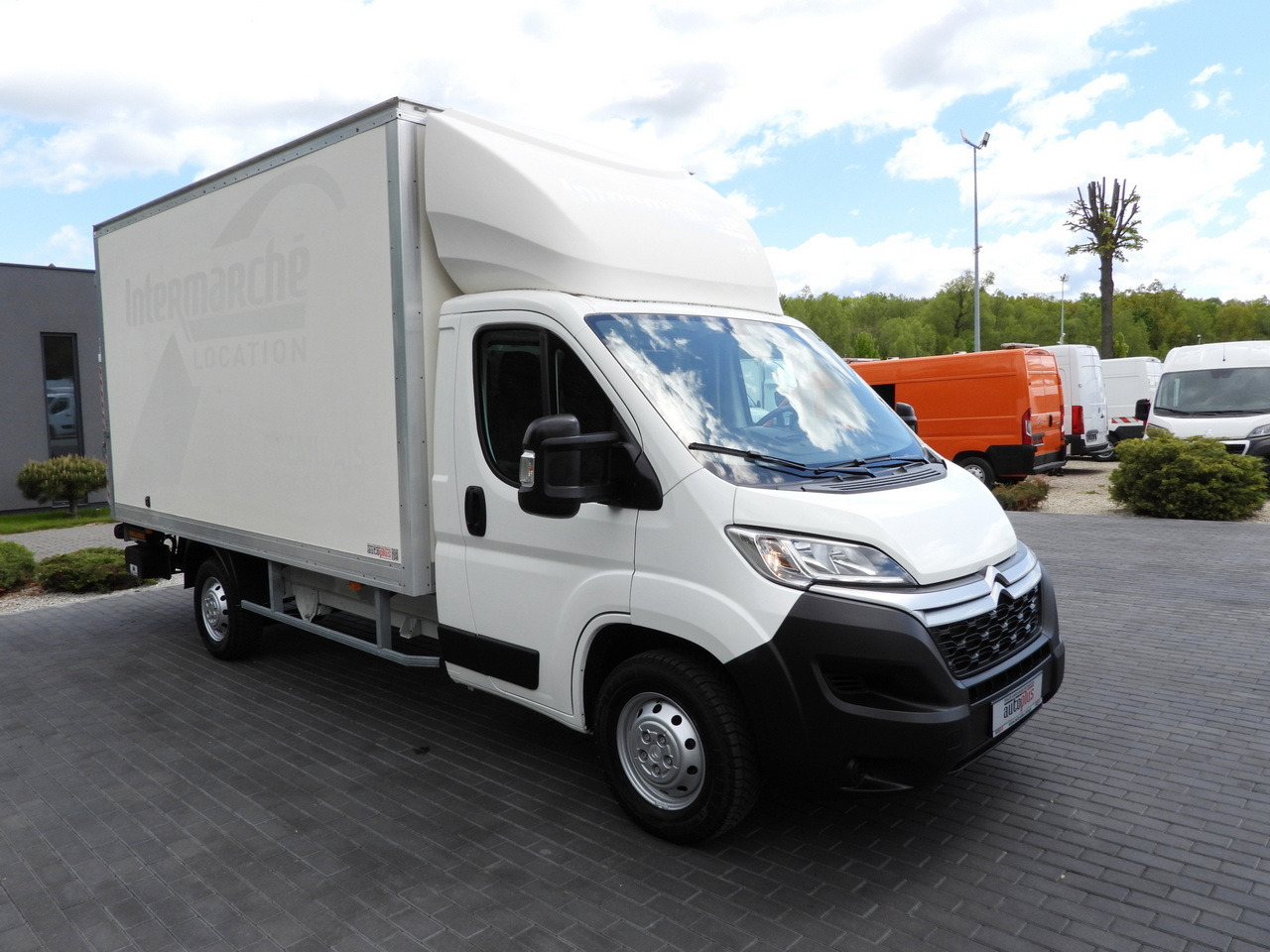 CITROEN JUMPER BOX LIFT 8 PALLETS CRUISE CONTROL NAVIGATION AIR CONDITIONING 165HP - Koelwagen: afbeelding 4 CITROEN JUMPER BOX LIFT 8 PALLETS CRUISE CONTROL NAVIGATION AIR CONDITIONING 165HP - Koelwagen: afbeelding 4