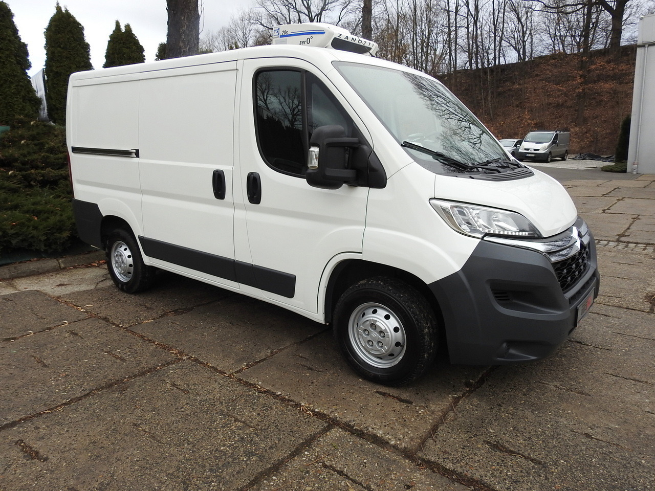CITROEN JUMPER REFRIGERATOR VAN -5*C LED LIGHTS AIR CONDITIONING 130HP - Koelwagen: afbeelding 4 CITROEN JUMPER REFRIGERATOR VAN -5*C LED LIGHTS AIR CONDITIONING 130HP - Koelwagen: afbeelding 4