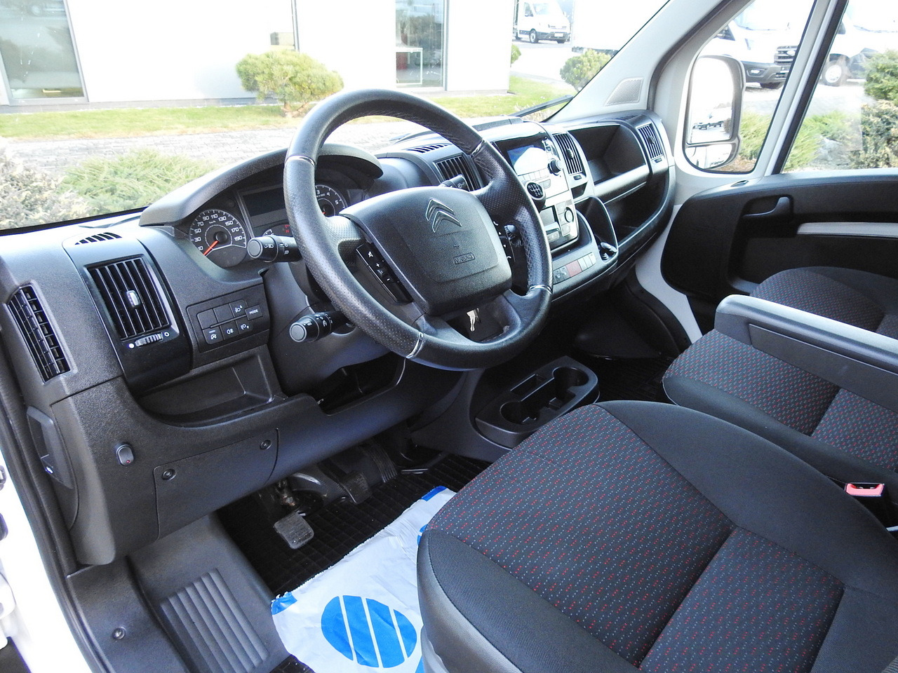 CITROEN JUMPER TARPAULIN 10 PALLETS CRUISE CONTROL AIR CONDITIONING LED LIGHTS PNEUMATICS 165HP - Huifzeil bedrijfswagen: afbeelding 2 CITROEN JUMPER TARPAULIN 10 PALLETS CRUISE CONTROL AIR CONDITIONING LED LIGHTS PNEUMATICS 165HP - Huifzeil bedrijfswagen: afbeelding 2