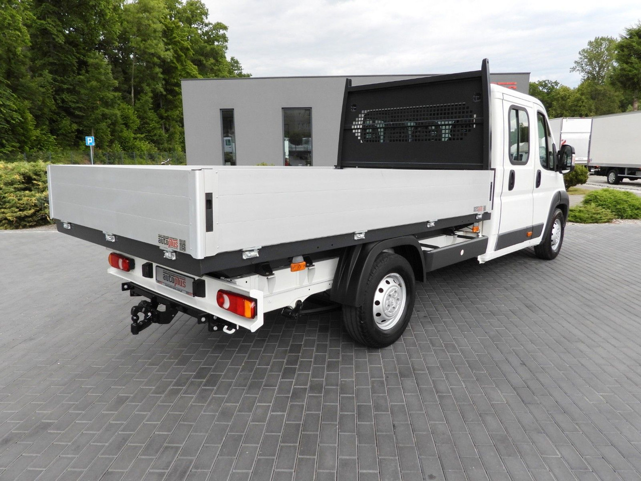 Citroën JUMPER PRITSCHE DOPPELKABINE DOKA 7 SITZE - Bestelwagen met open laadbak, Bestelwagen met dubbele cabine: afbeelding 3 Citroën JUMPER PRITSCHE DOPPELKABINE DOKA 7 SITZE - Bestelwagen met open laadbak, Bestelwagen met dubbele cabine: afbeelding 3
