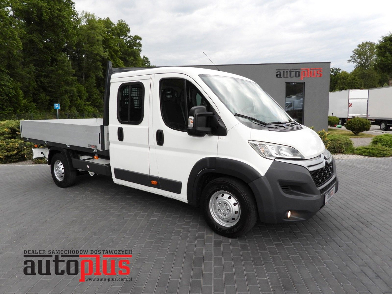 Citroën JUMPER PRITSCHE DOPPELKABINE DOKA 7 SITZE - Bestelwagen met open laadbak, Bestelwagen met dubbele cabine: afbeelding 1 Citroën JUMPER PRITSCHE DOPPELKABINE DOKA 7 SITZE - Bestelwagen met open laadbak, Bestelwagen met dubbele cabine: afbeelding 1