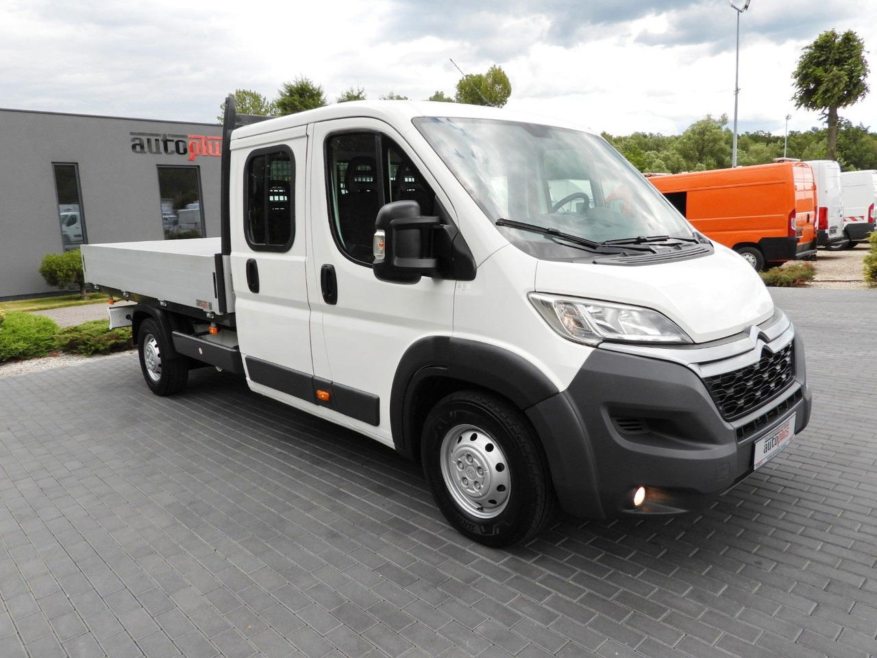 Citroën JUMPER PRITSCHE DOPPELKABINE DOKA 7 SITZE - Bestelwagen met open laadbak, Bestelwagen met dubbele cabine: afbeelding 4 Citroën JUMPER PRITSCHE DOPPELKABINE DOKA 7 SITZE - Bestelwagen met open laadbak, Bestelwagen met dubbele cabine: afbeelding 4