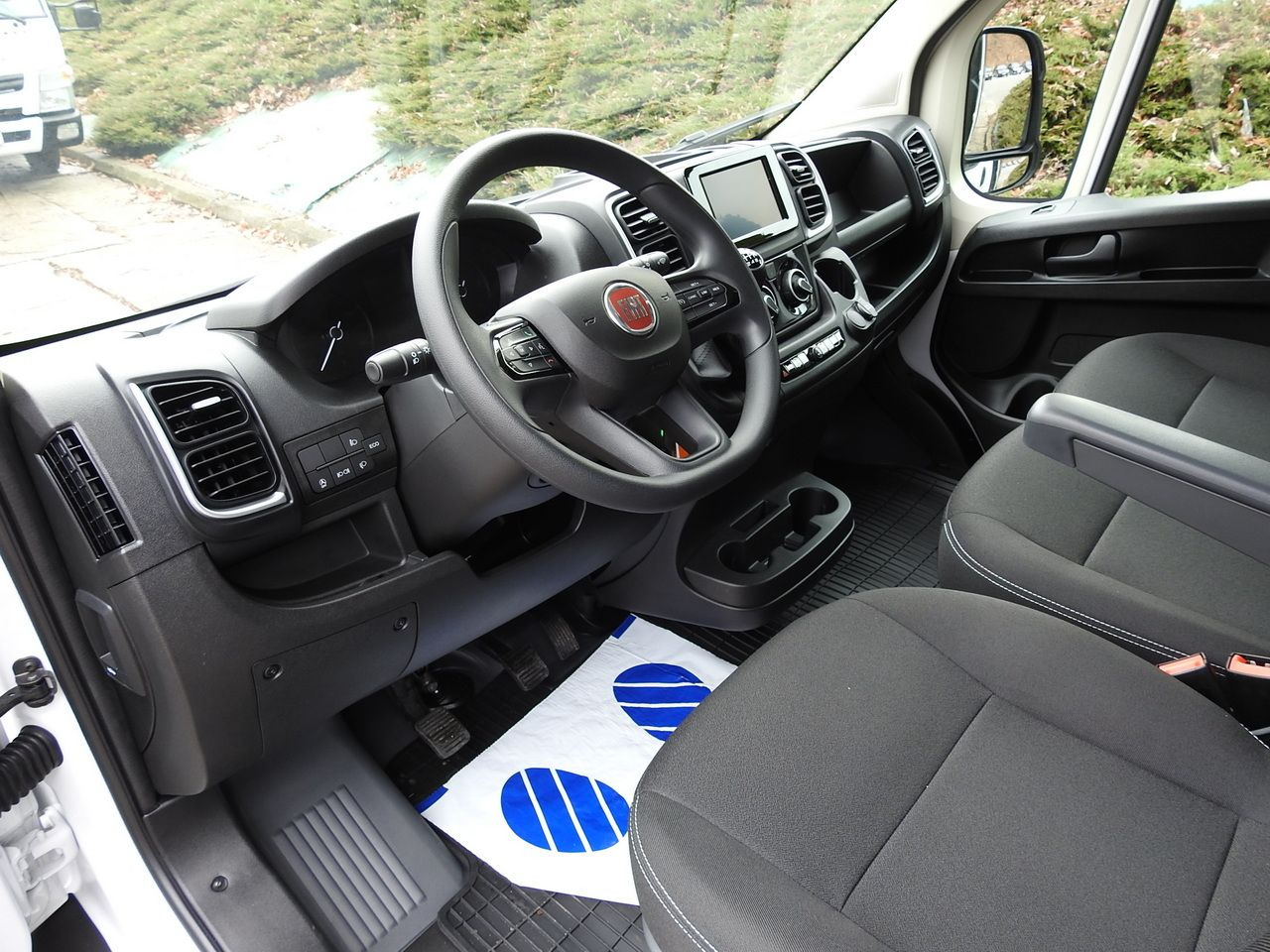 FIAT DUCATO - Huifzeil bedrijfswagen: afbeelding 2 FIAT DUCATO - Huifzeil bedrijfswagen: afbeelding 2