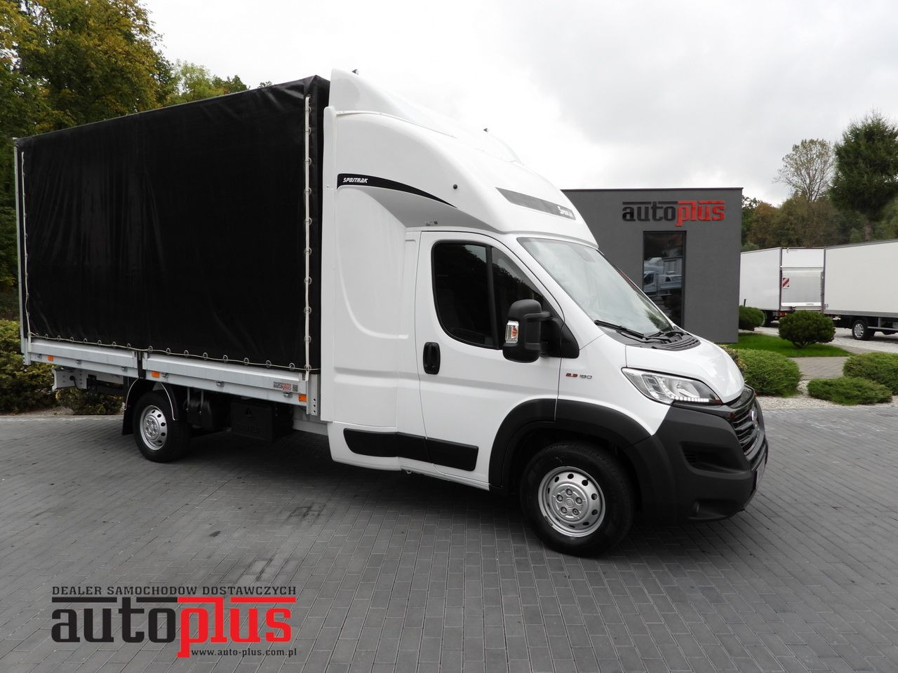 FIAT DUCATO TARPAULIN 9 PALLETS CRUISE CONTROL LED LIGHTS PNEUMATICS AIR CONDITIONING 180HP - Huifzeil bedrijfswagen: afbeelding 1 FIAT DUCATO TARPAULIN 9 PALLETS CRUISE CONTROL LED LIGHTS PNEUMATICS AIR CONDITIONING 180HP - Huifzeil bedrijfswagen: afbeelding 1