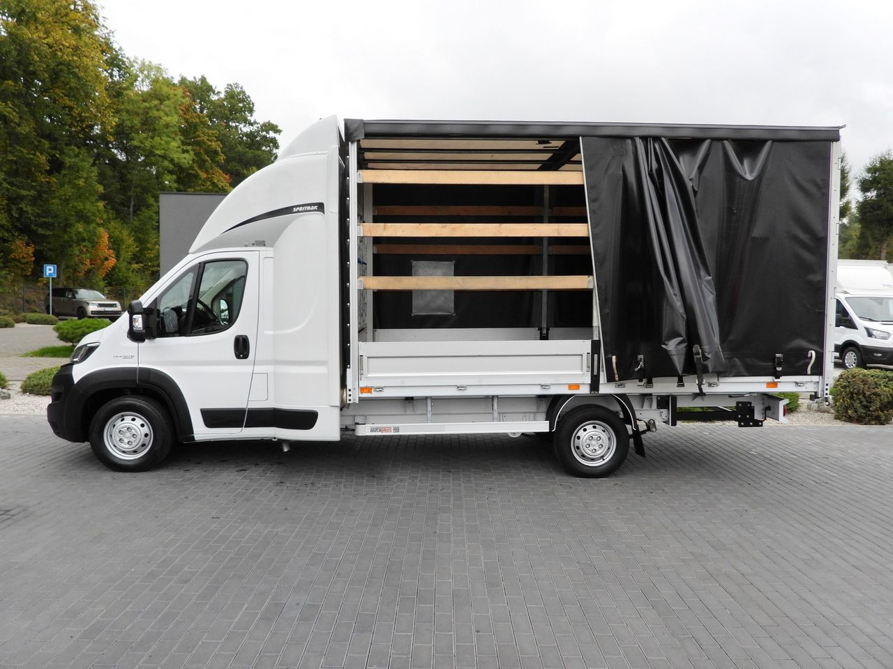 Leasing FIAT DUCATO TARPAULIN 9 PALLETS CRUISE CONTROL LED LIGHTS PNEUMATICS AIR CONDITIONING 180HP FIAT DUCATO TARPAULIN 9 PALLETS CRUISE CONTROL LED LIGHTS PNEUMATICS AIR CONDITIONING 180HP: afbeelding 8 Leasing FIAT DUCATO TARPAULIN 9 PALLETS CRUISE CONTROL LED LIGHTS PNEUMATICS AIR CONDITIONING 180HP FIAT DUCATO TARPAULIN 9 PALLETS CRUISE CONTROL LED LIGHTS PNEUMATICS AIR CONDITIONING 180HP: afbeelding 8