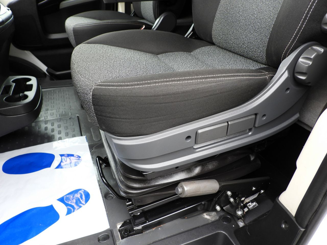 Leasing FIAT DUCATO TARPAULIN 9 PALLETS CRUISE CONTROL LED LIGHTS PNEUMATICS AIR CONDITIONING 180HP FIAT DUCATO TARPAULIN 9 PALLETS CRUISE CONTROL LED LIGHTS PNEUMATICS AIR CONDITIONING 180HP: afbeelding 31 Leasing FIAT DUCATO TARPAULIN 9 PALLETS CRUISE CONTROL LED LIGHTS PNEUMATICS AIR CONDITIONING 180HP FIAT DUCATO TARPAULIN 9 PALLETS CRUISE CONTROL LED LIGHTS PNEUMATICS AIR CONDITIONING 180HP: afbeelding 31