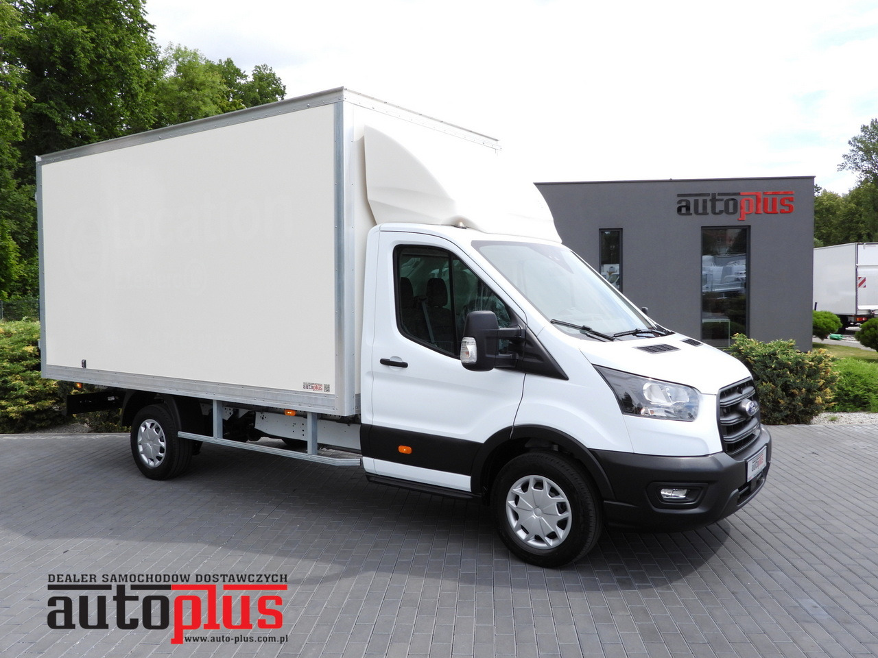 FORD TRANSIT BOX 8 PALLETS CRUISE CONTROL AIR CONDITIONING 130HP - Koelwagen: afbeelding 1 FORD TRANSIT BOX 8 PALLETS CRUISE CONTROL AIR CONDITIONING 130HP - Koelwagen: afbeelding 1